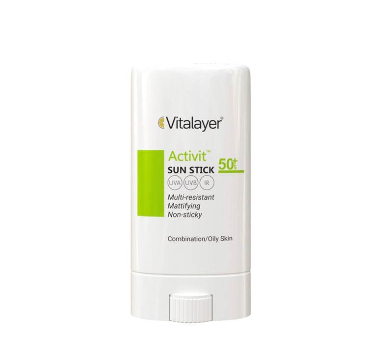 ضد آفتاب استیکی ویتالیر مدل Activit با SPF50 مناسب پوست چرب و مختلط وزن 15 گرم